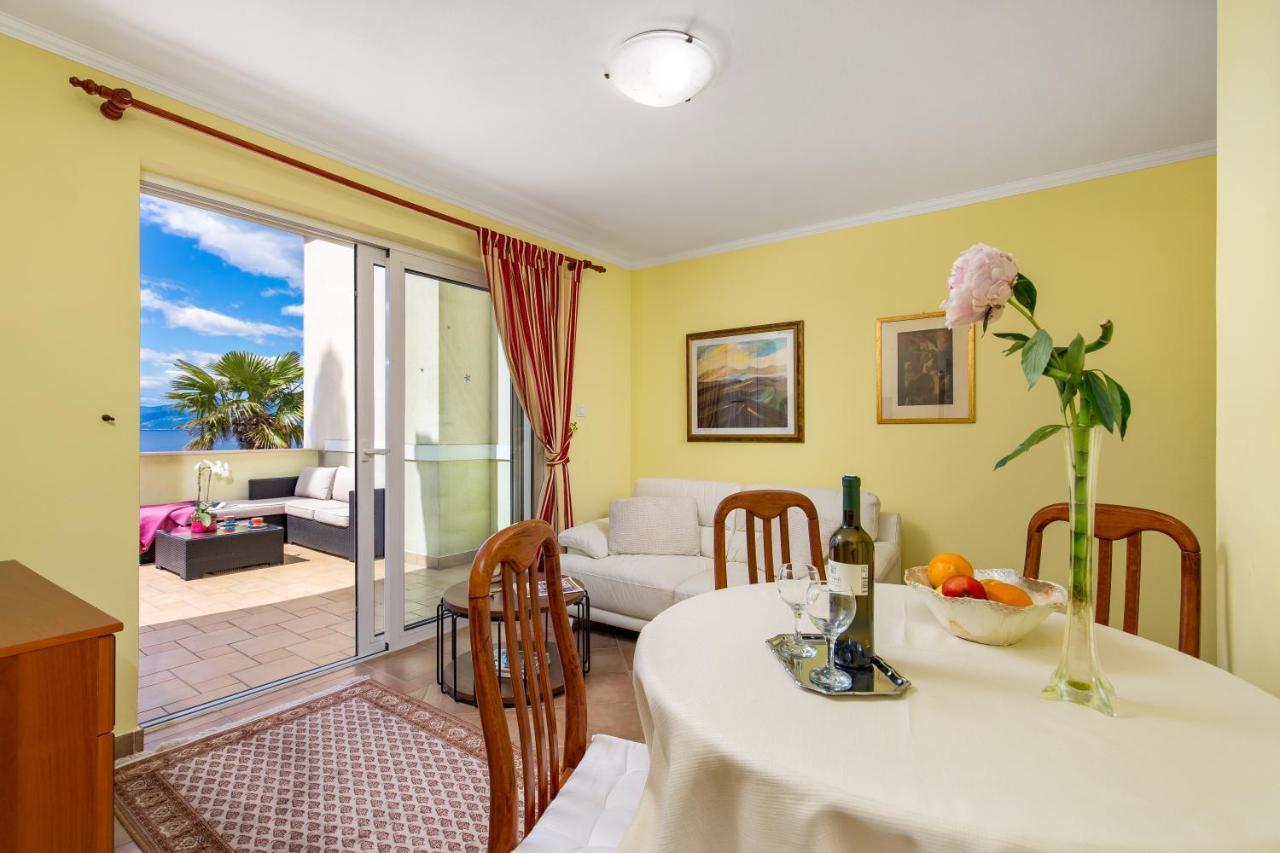 Apartments Villa Nora Rijeka Exteriör bild