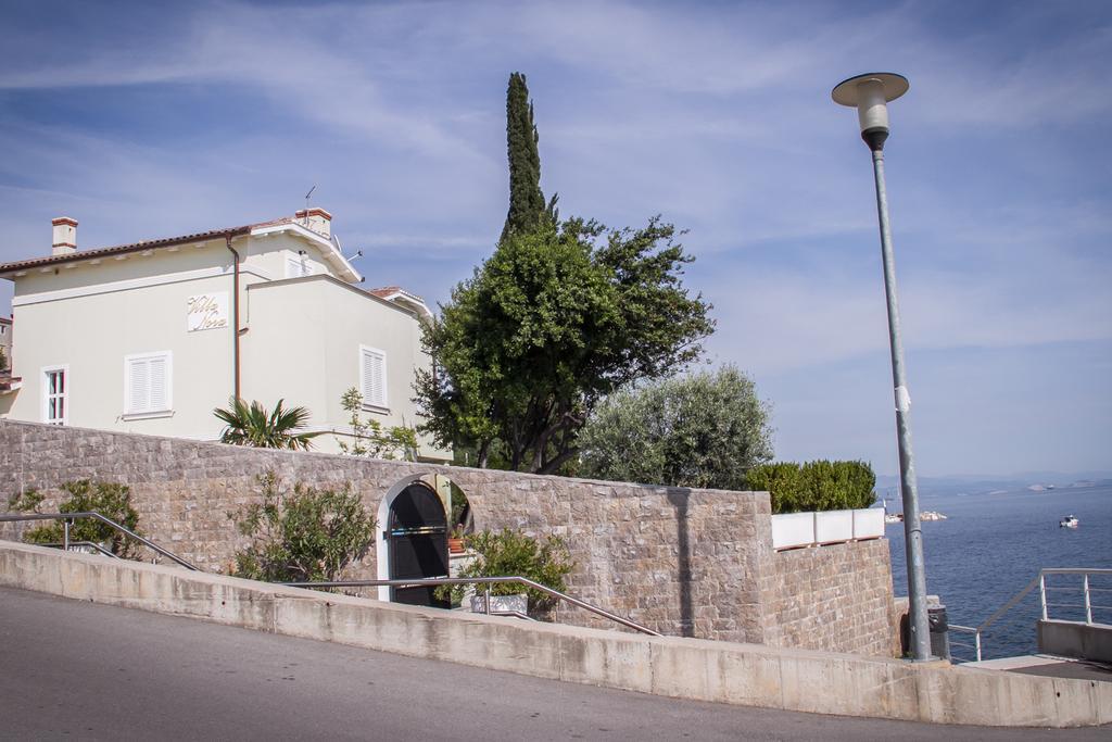 Apartments Villa Nora Rijeka Rum bild