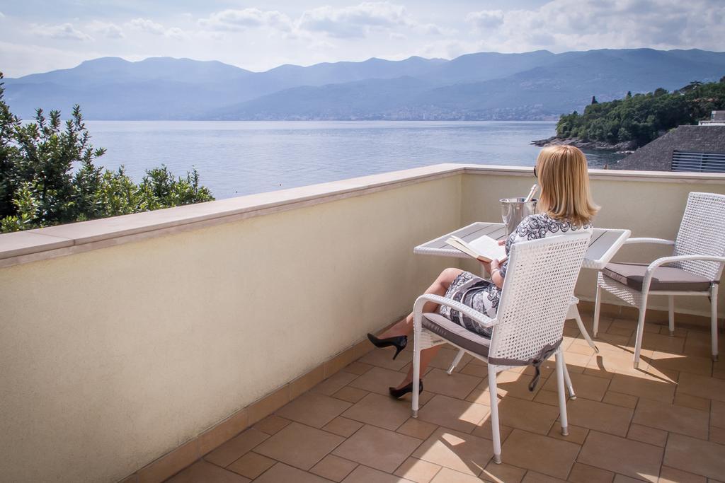 Apartments Villa Nora Rijeka Rum bild