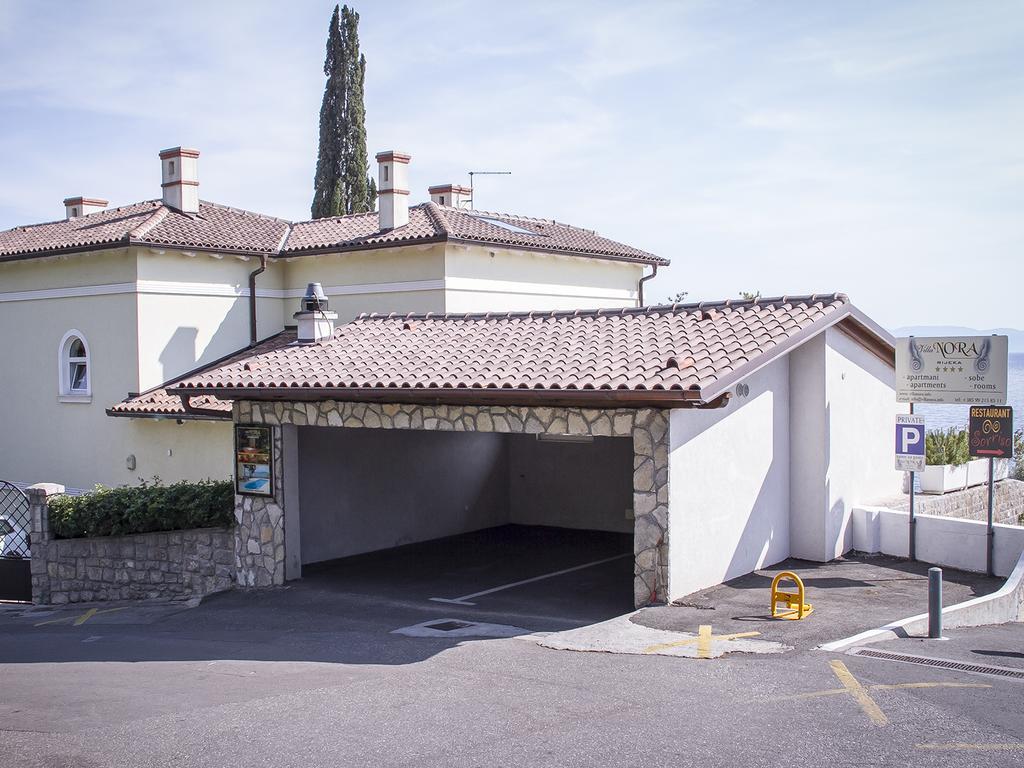 Apartments Villa Nora Rijeka Exteriör bild