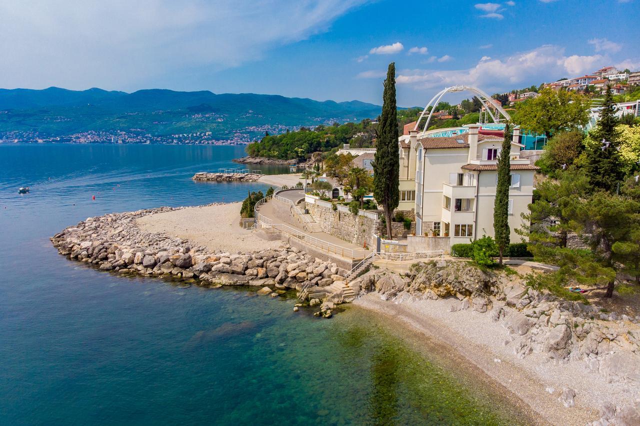 Apartments Villa Nora Rijeka Exteriör bild