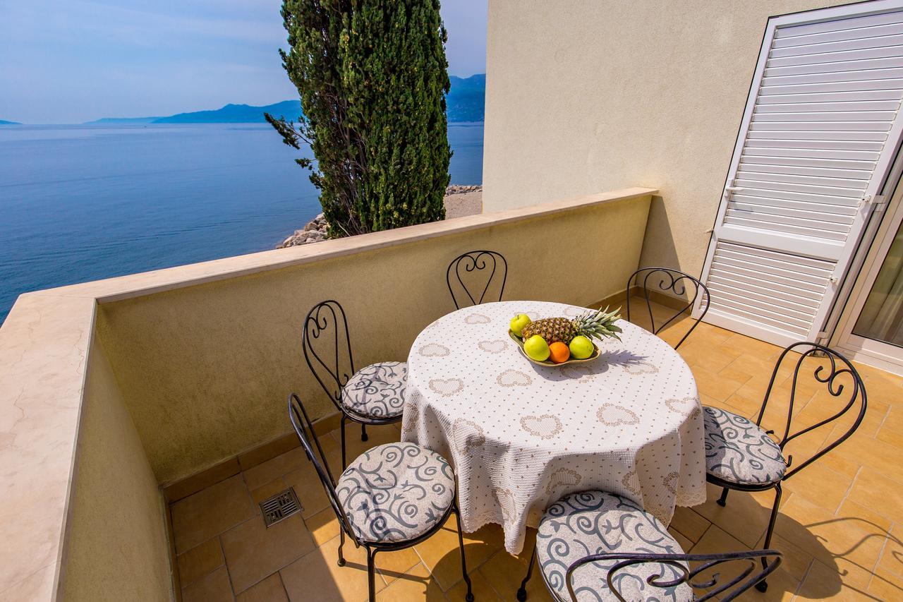 Apartments Villa Nora Rijeka Exteriör bild
