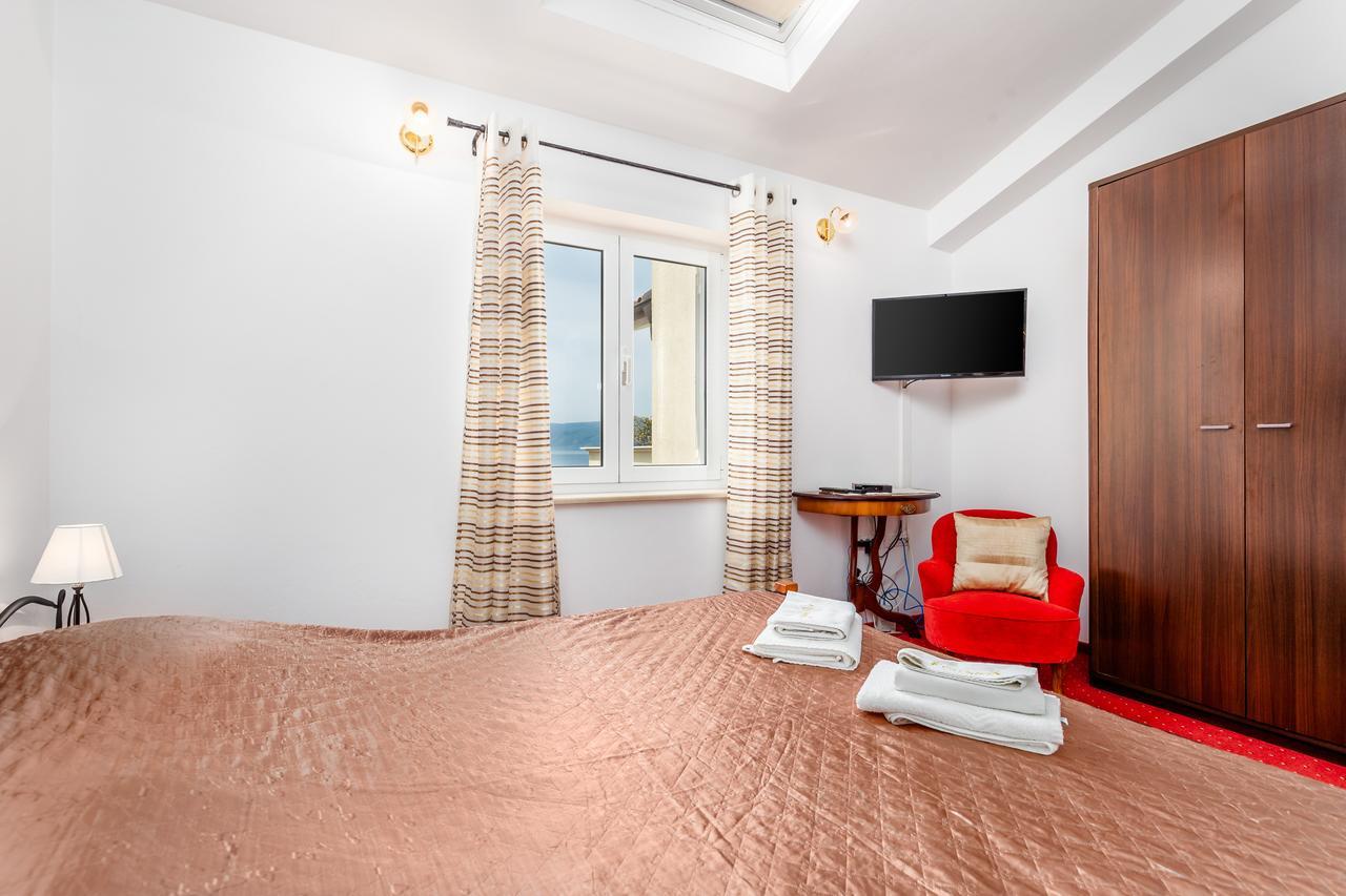 Apartments Villa Nora Rijeka Exteriör bild